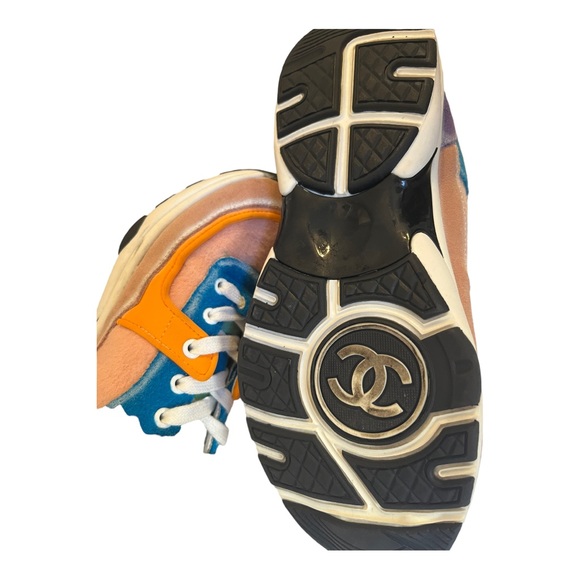 Chanel Multicolor Calfskin Suede CC Logo Trainer Sneaker - Picture 11 of 15